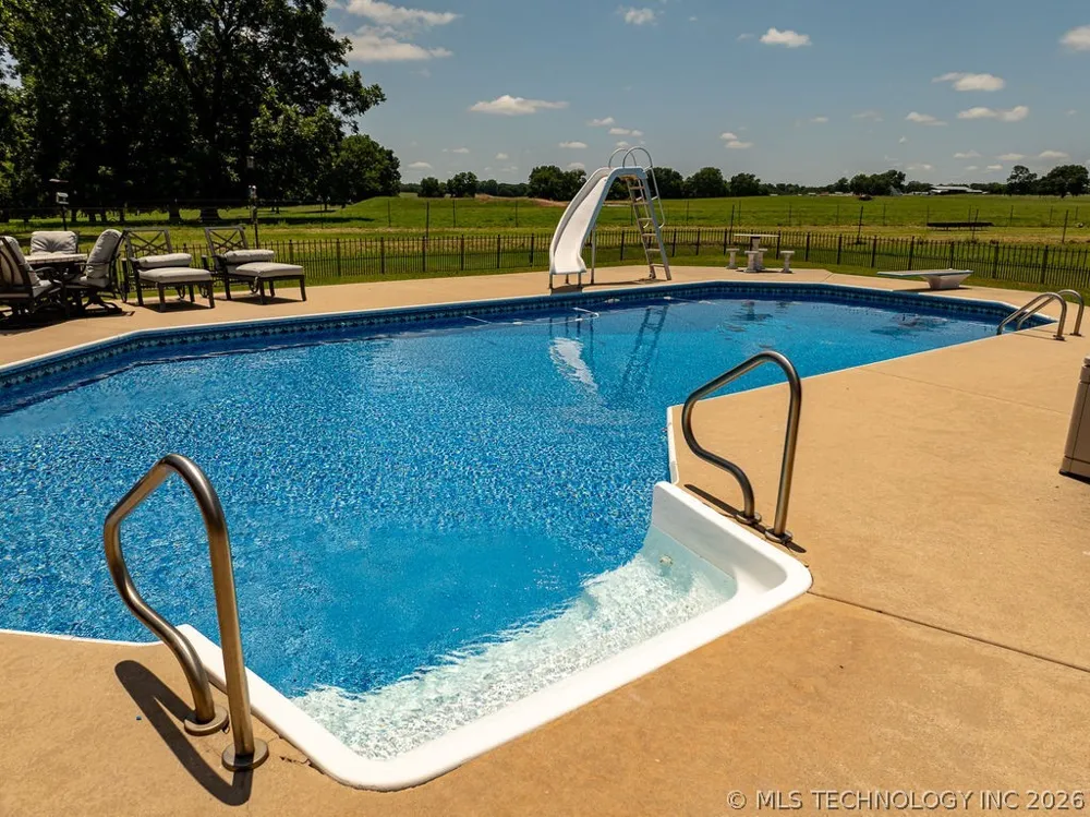 1599 Cardinal Road Lone Grove, OK 73443