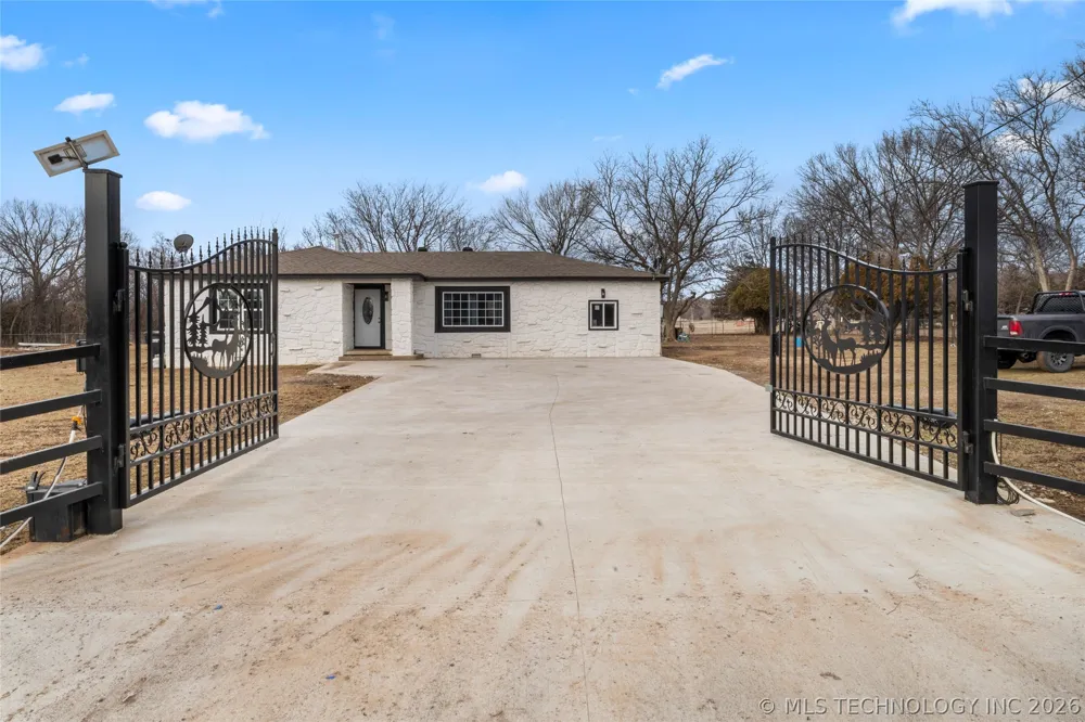 17090 S 4170 ROAD Claremore, OK 74017