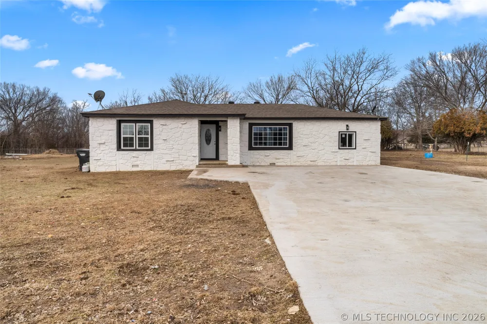 17090 S 4170 ROAD Claremore, OK 74017