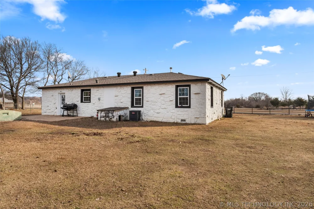 17090 S 4170 ROAD Claremore, OK 74017