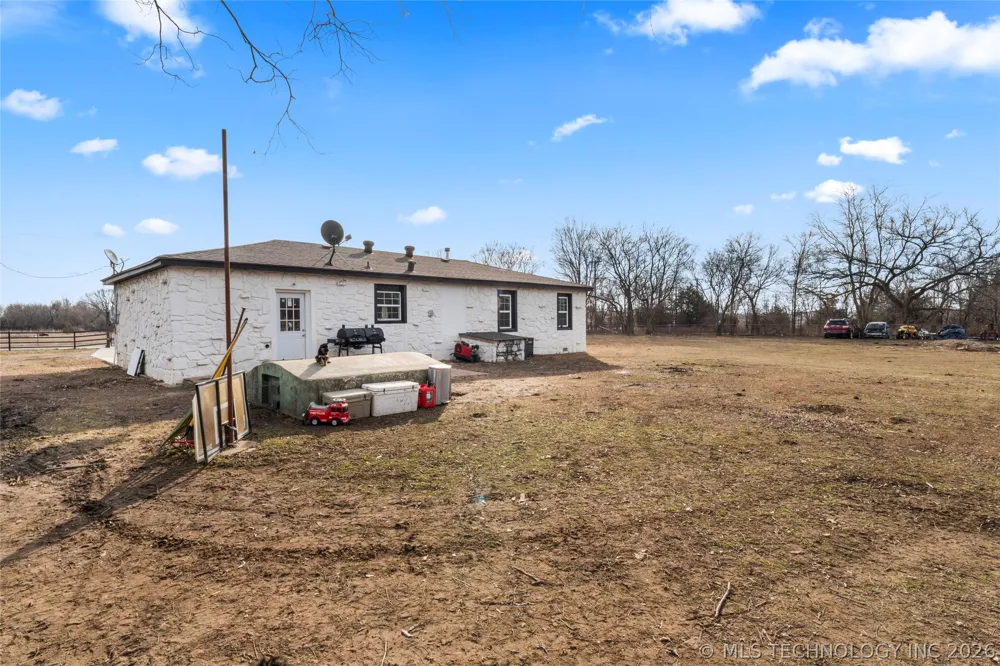 17090 S 4170 ROAD Claremore, OK 74017