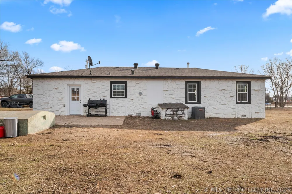 17090 S 4170 ROAD Claremore, OK 74017