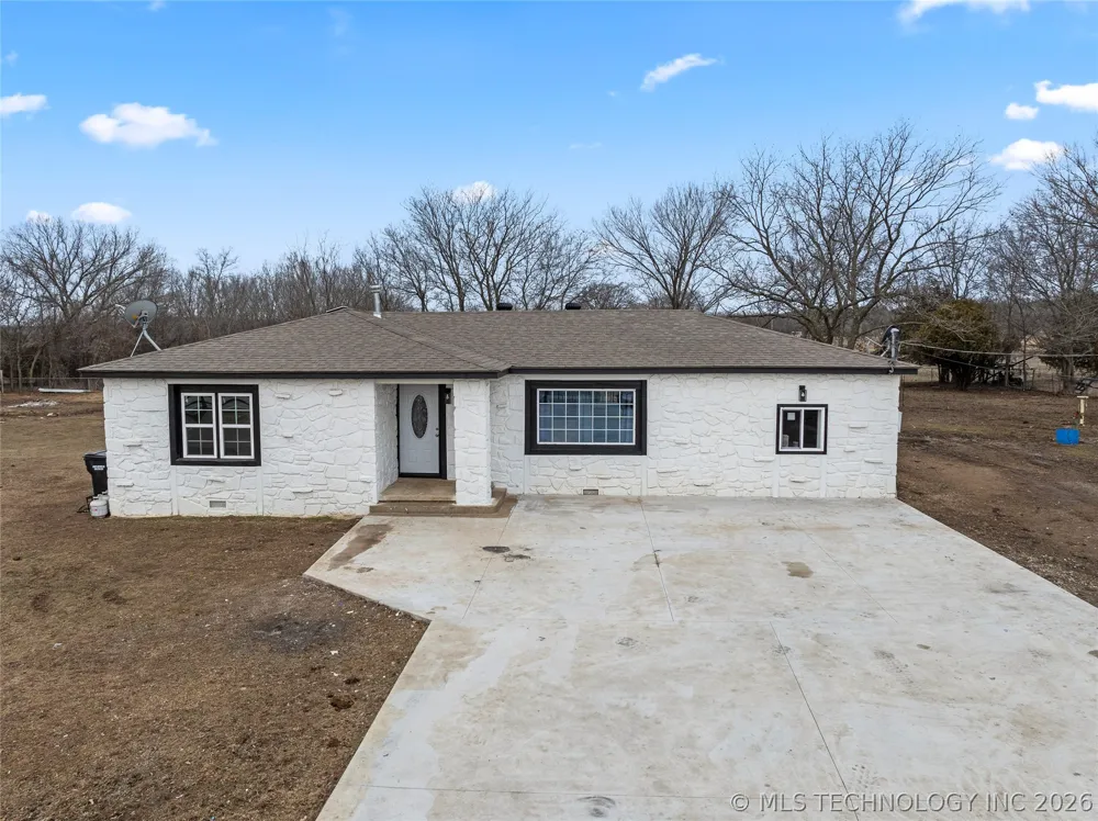 17090 S 4170 ROAD Claremore, OK 74017
