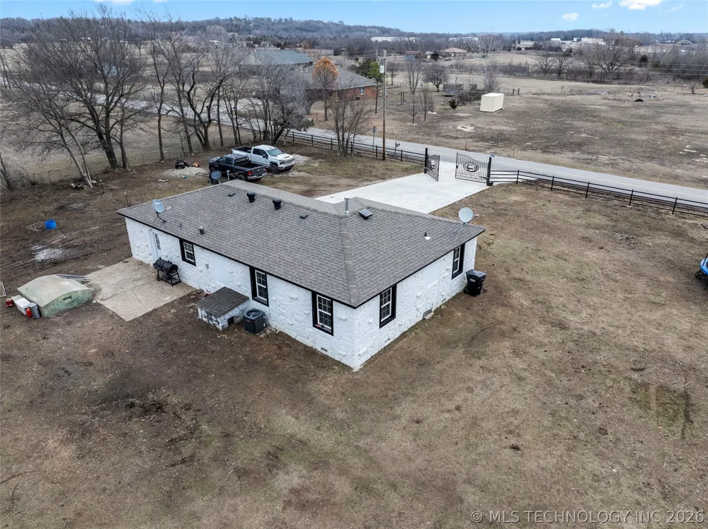 17090 S 4170 ROAD Claremore, OK 74017