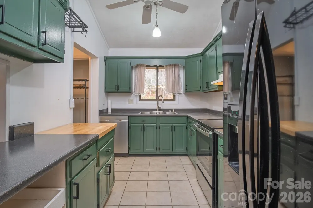 1813 Glen Cannon Drive Pisgah Forest, NC 28768