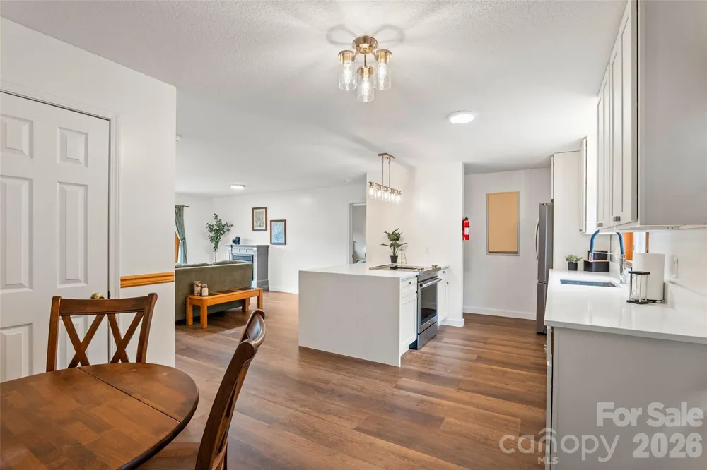 11014 NC 80 Highway S #2B Burnsville, NC 28714