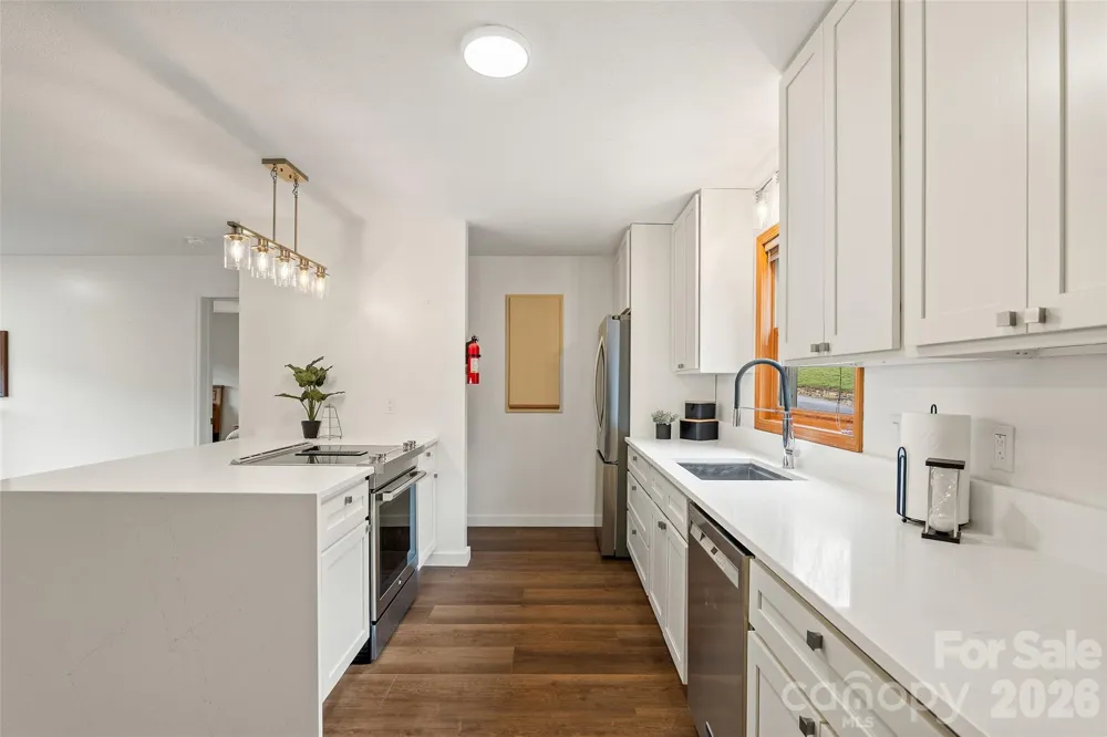 11014 NC 80 Highway S #2B Burnsville, NC 28714