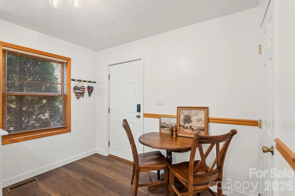 11014 NC 80 Highway S #2B Burnsville, NC 28714