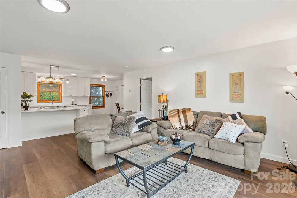 11014 NC 80 Highway S #2B Burnsville, NC 28714