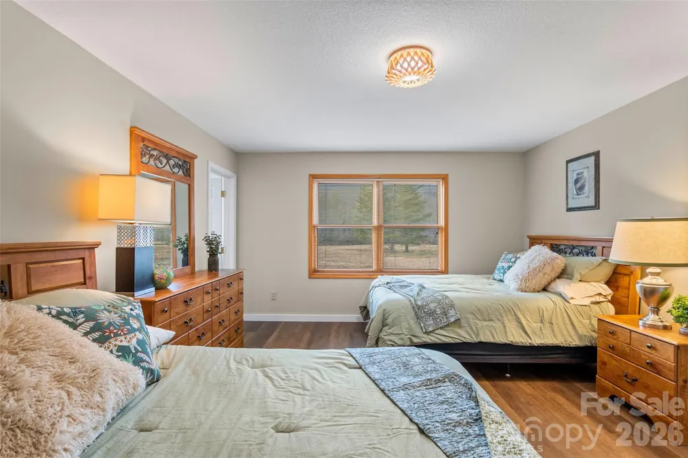 11014 NC 80 Highway S #2B Burnsville, NC 28714