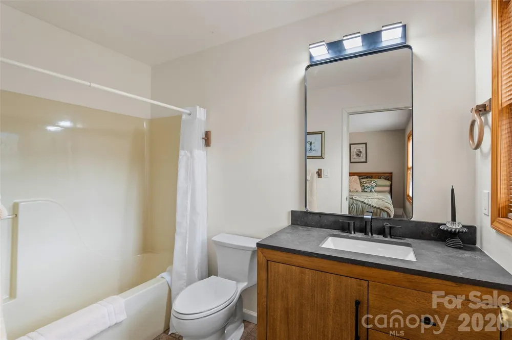 11014 NC 80 Highway S #2B Burnsville, NC 28714