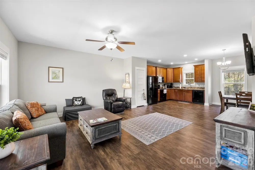 4242 John Ritchie Road Iron Station, NC 28080