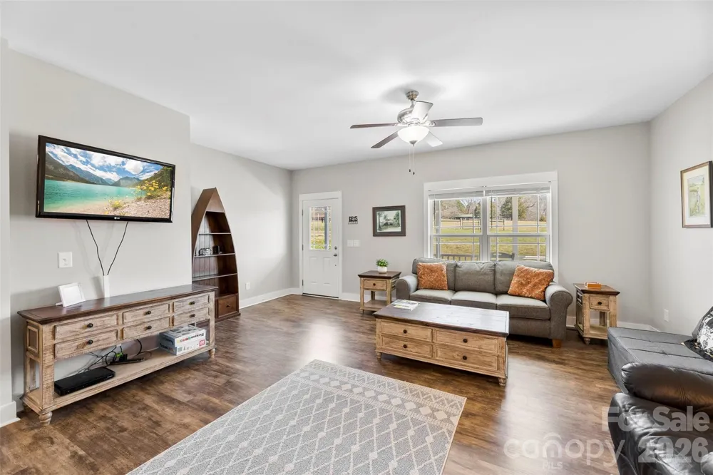 4242 John Ritchie Road Iron Station, NC 28080