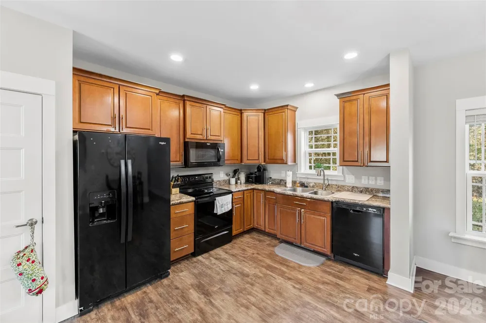 4242 John Ritchie Road Iron Station, NC 28080