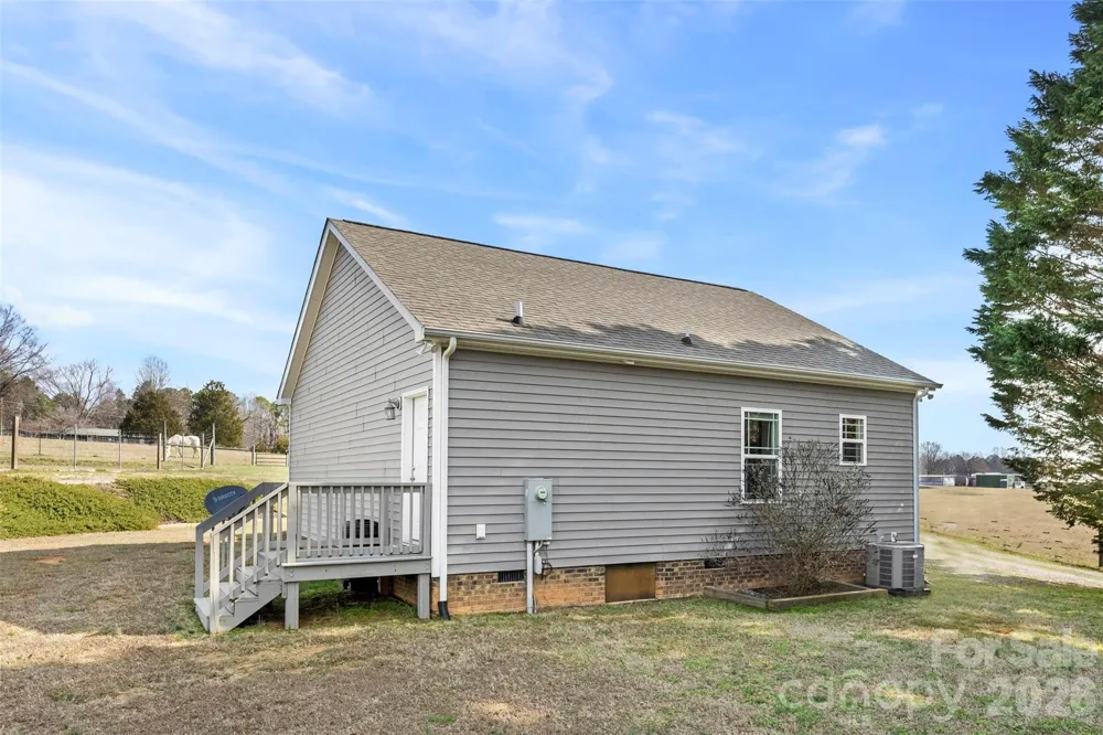 4242 John Ritchie Road Iron Station, NC 28080