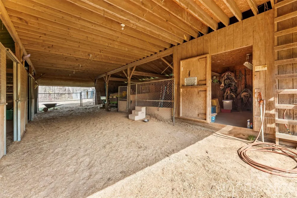 4242 John Ritchie Road Iron Station, NC 28080