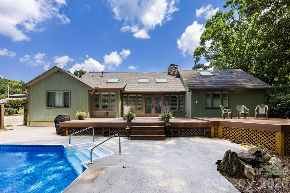 4242 John Ritchie Road Iron Station, NC 28080