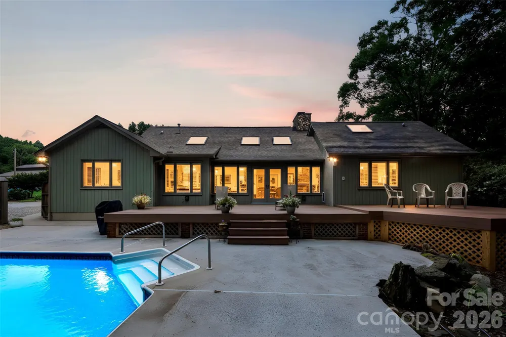 4242 John Ritchie Road Iron Station, NC 28080