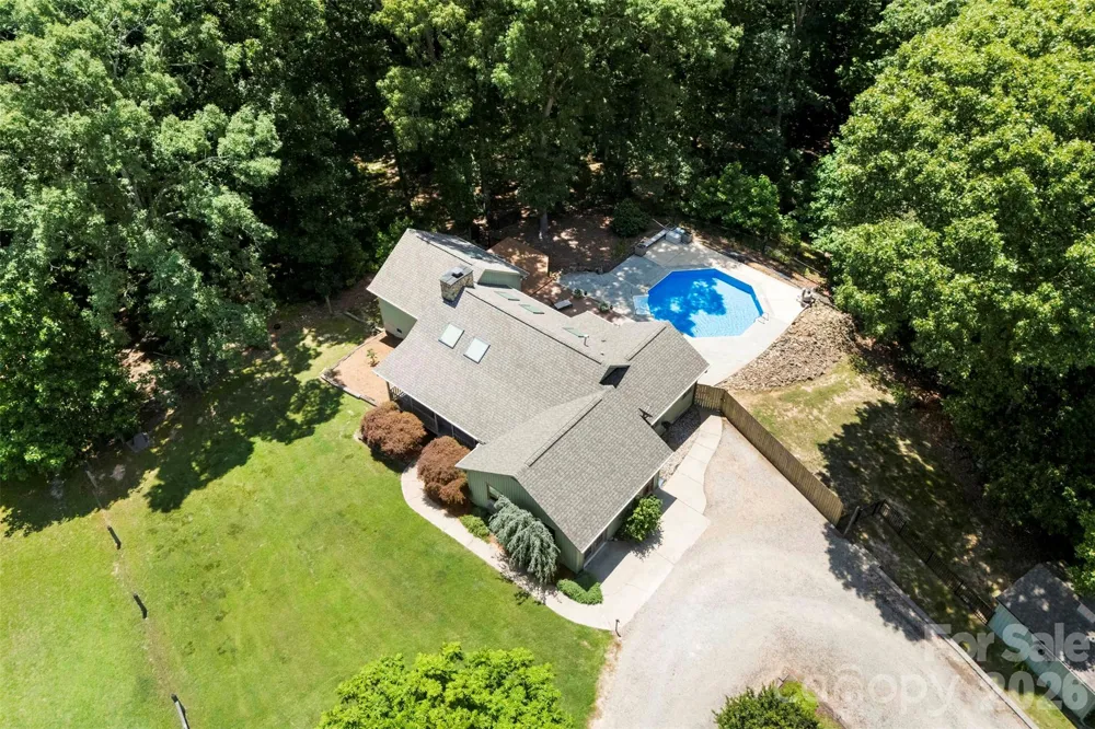 4242 John Ritchie Road Iron Station, NC 28080