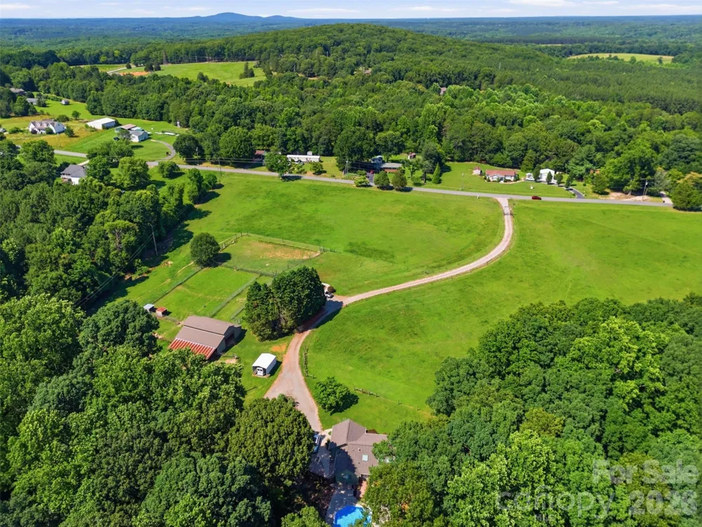 4242 John Ritchie Road Iron Station, NC 28080
