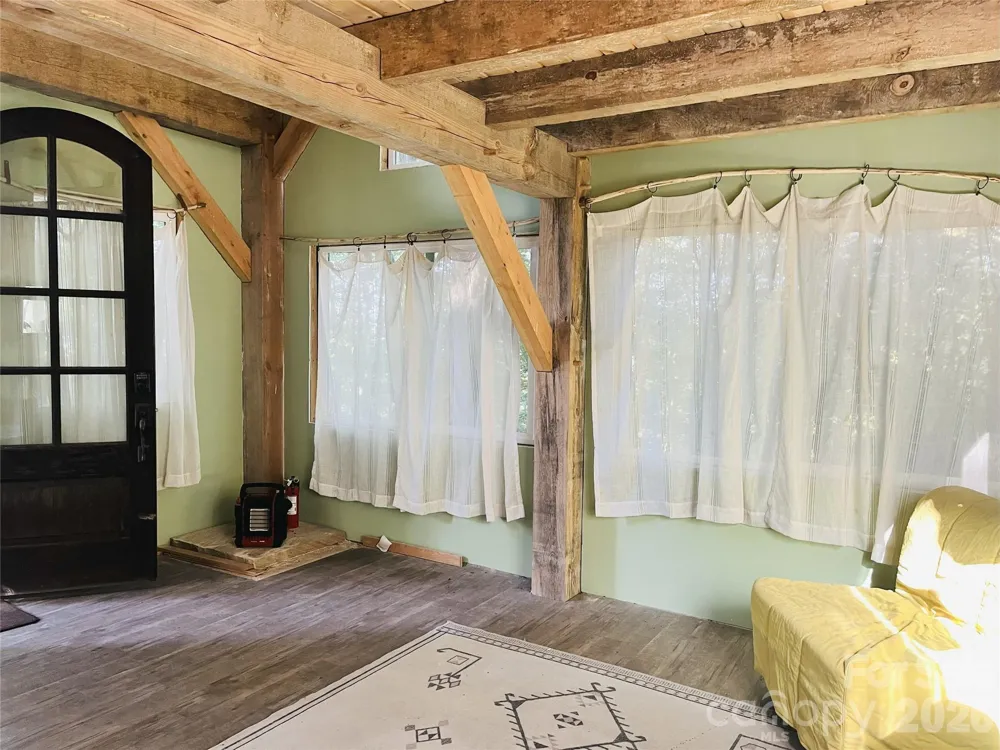 191 Bens Bend Bakersville, NC 28705