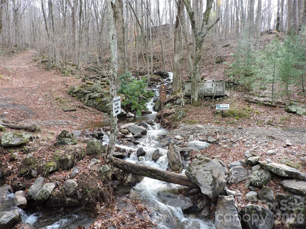 191 Bens Bend Bakersville, NC 28705