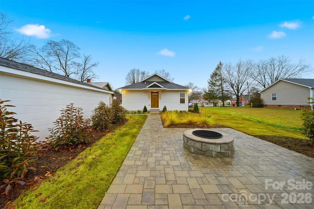 1022 E Main Street Maiden, NC 28650