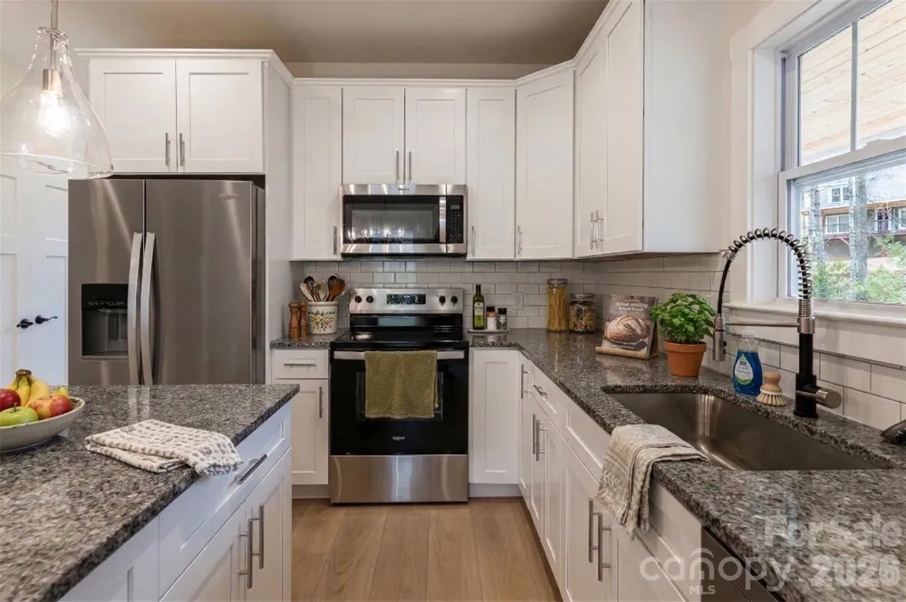 165 Cascade Ridge Road Fairview, NC 28730
