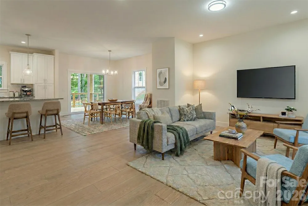 169 Cascade Ridge Road Fairview, NC 28730