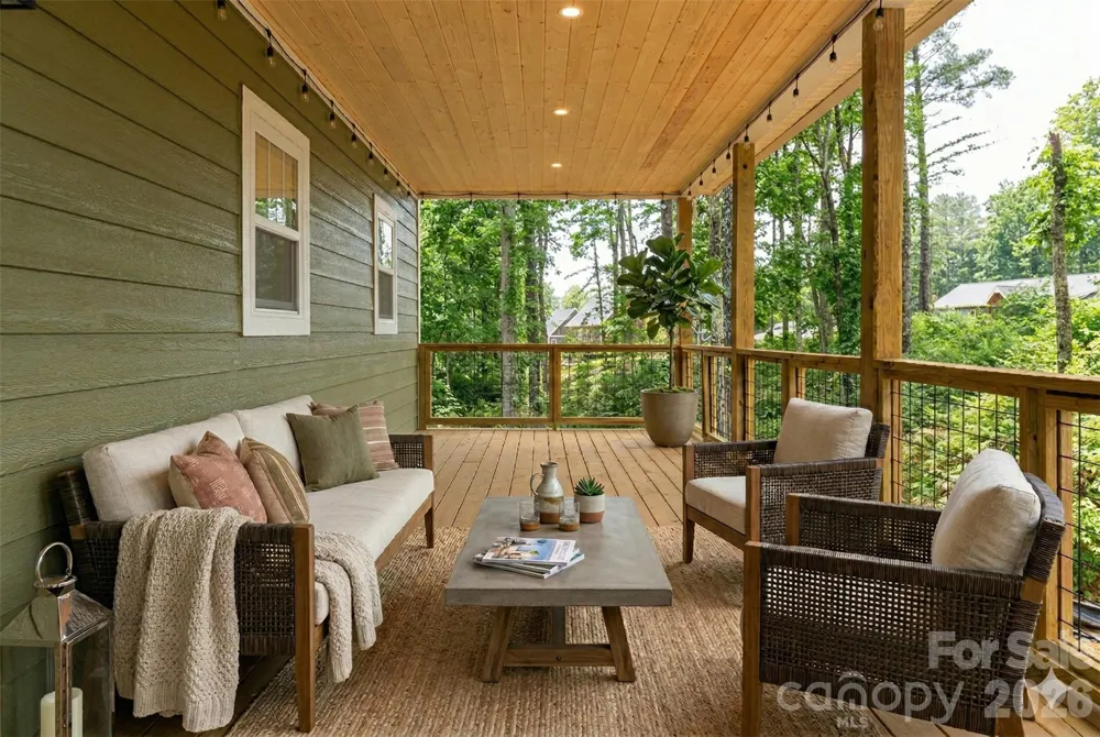 169 Cascade Ridge Road Fairview, NC 28730
