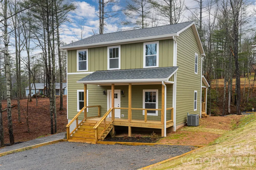 169 Cascade Ridge Road Fairview, NC 28730