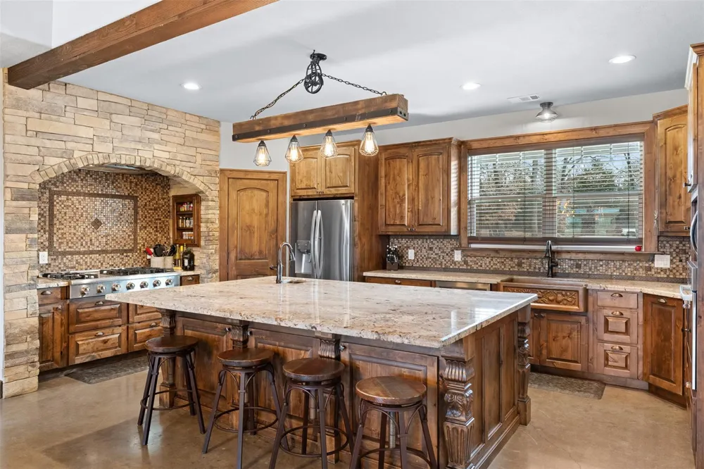 7440 Fm 39 Road S North Zulch, TX 77872