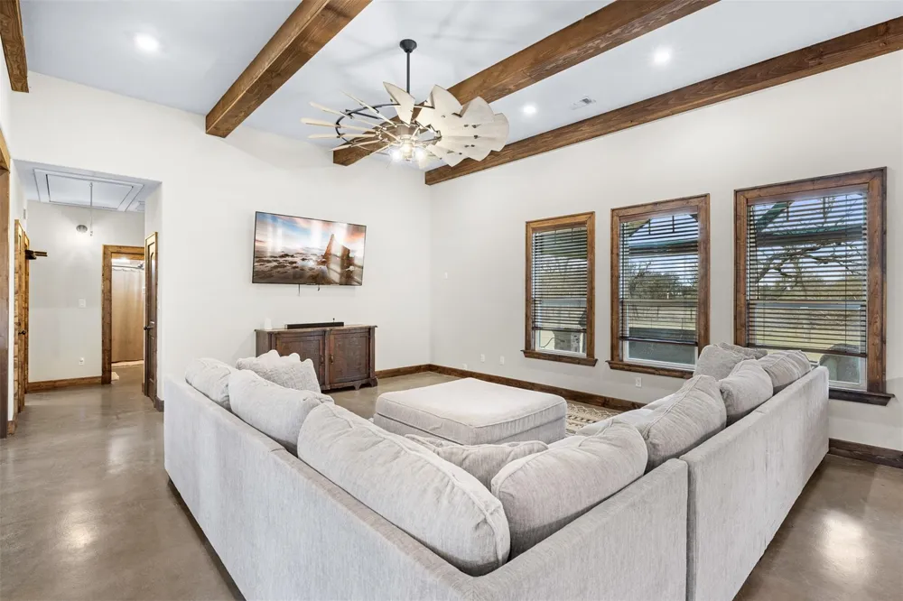 7440 Fm 39 Road S North Zulch, TX 77872