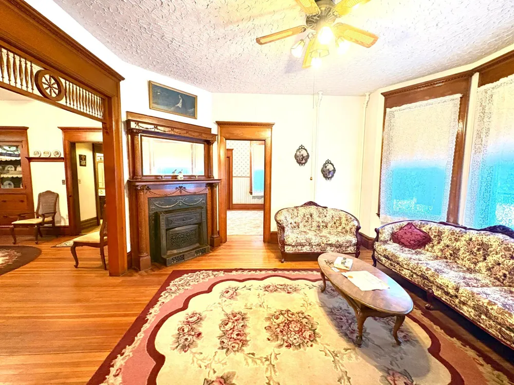 1122 Pine Street Dawson, MN 56232