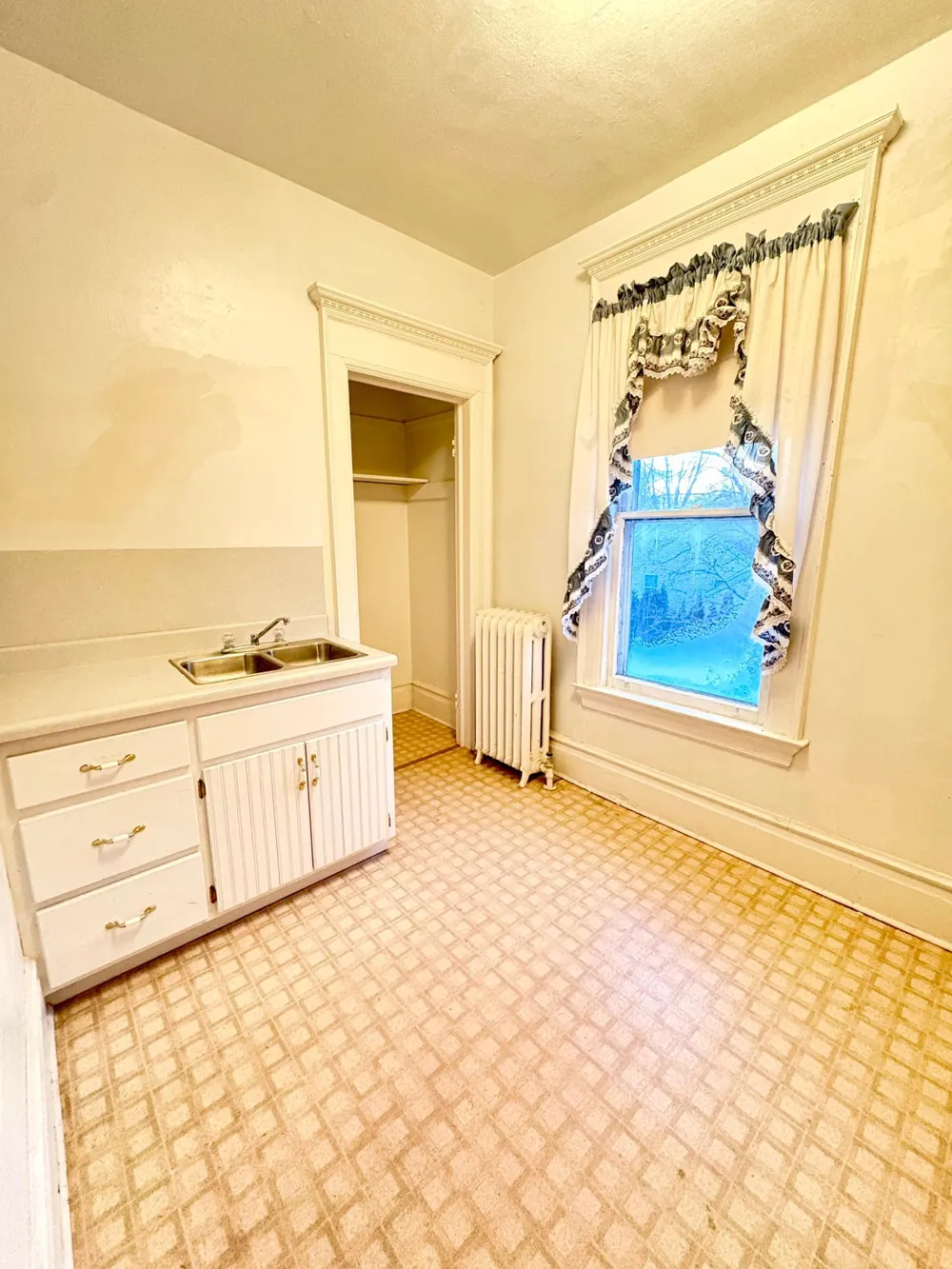 1122 Pine Street Dawson, MN 56232