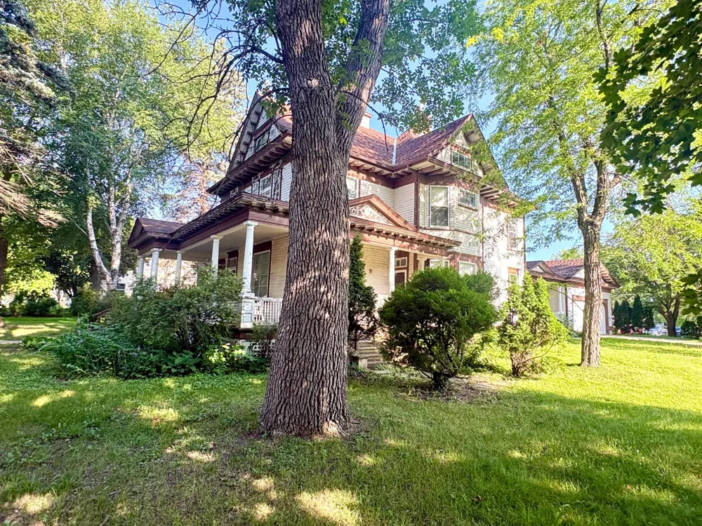 1122 Pine Street Dawson, MN 56232