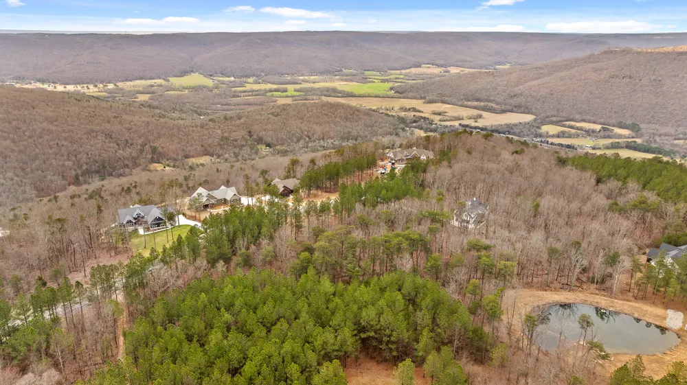 Crockett Point Sequatchie, TN 37374