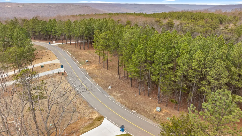 Crockett Point Sequatchie, TN 37374