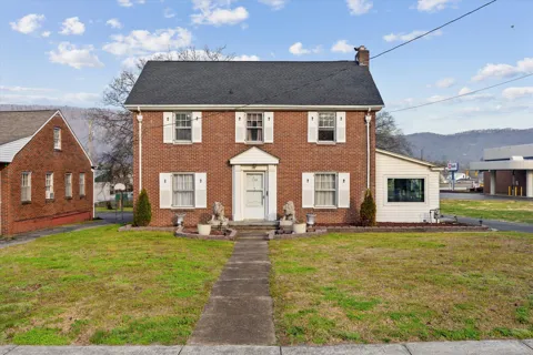 129 Kingston Avenue