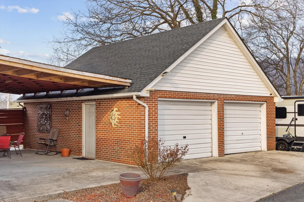 129 Kingston Avenue Rockwood, TN 37854