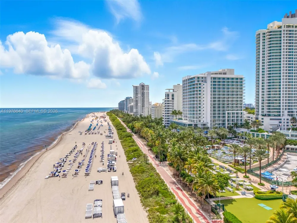 4391 Collins Ave #410 Miami Beach, FL 33140