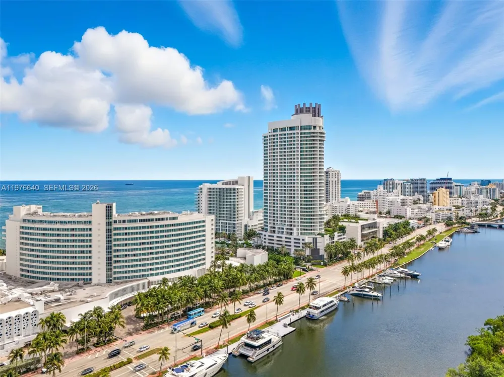 4391 Collins Ave #410 Miami Beach, FL 33140