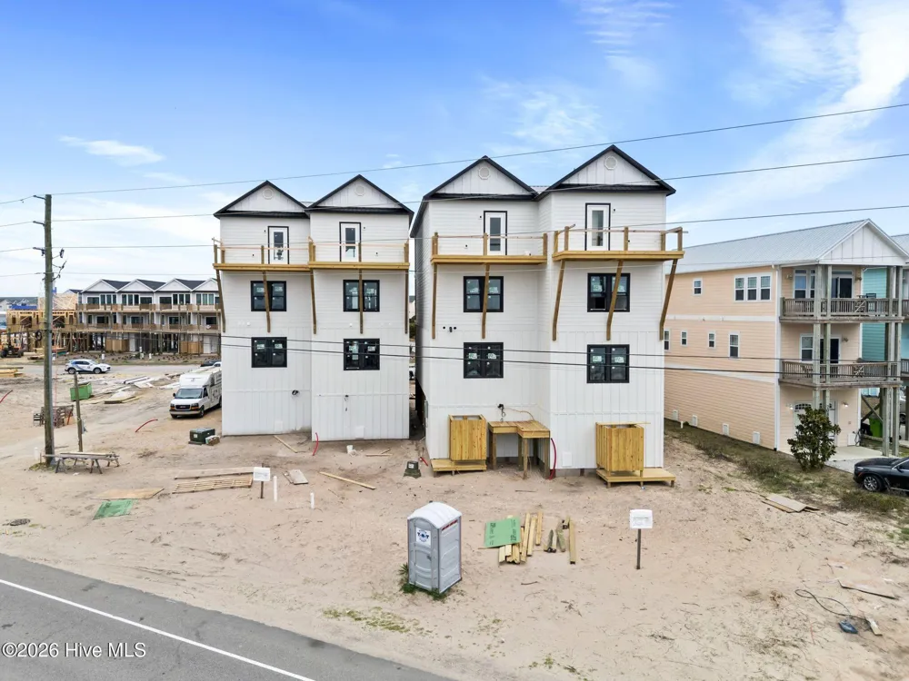 209 Shell Road #3b Surf City, NC 28445