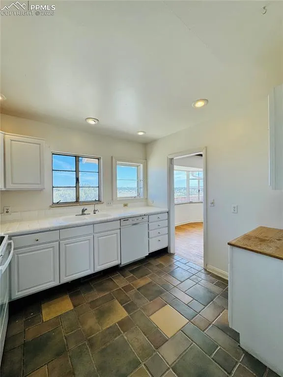1290 B STREET Penrose, CO 81240