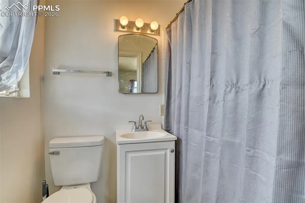 1290 B STREET Penrose, CO 81240