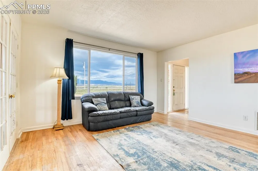 1290 B STREET Penrose, CO 81240