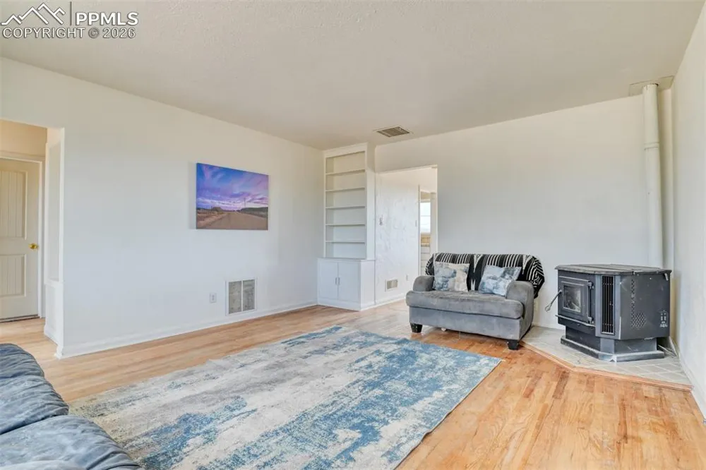1290 B STREET Penrose, CO 81240