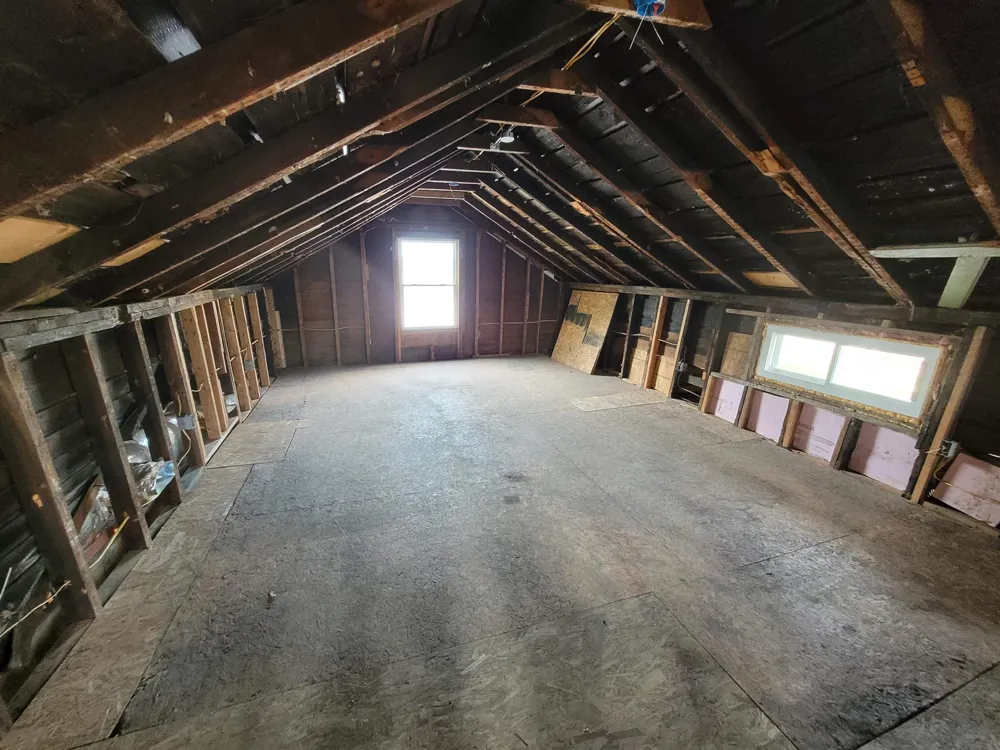 214 S Pine Street St Louis City, MI 48880