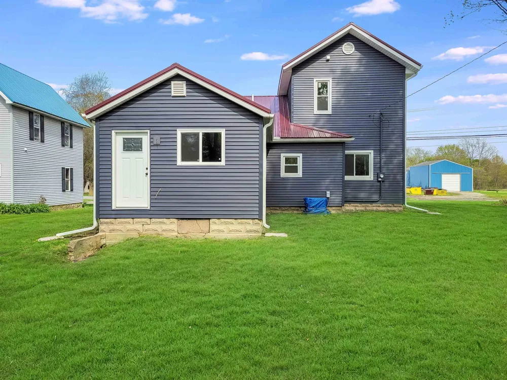 214 S Pine Street St Louis City, MI 48880