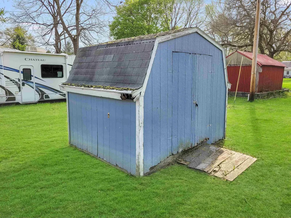 214 S Pine Street St Louis City, MI 48880